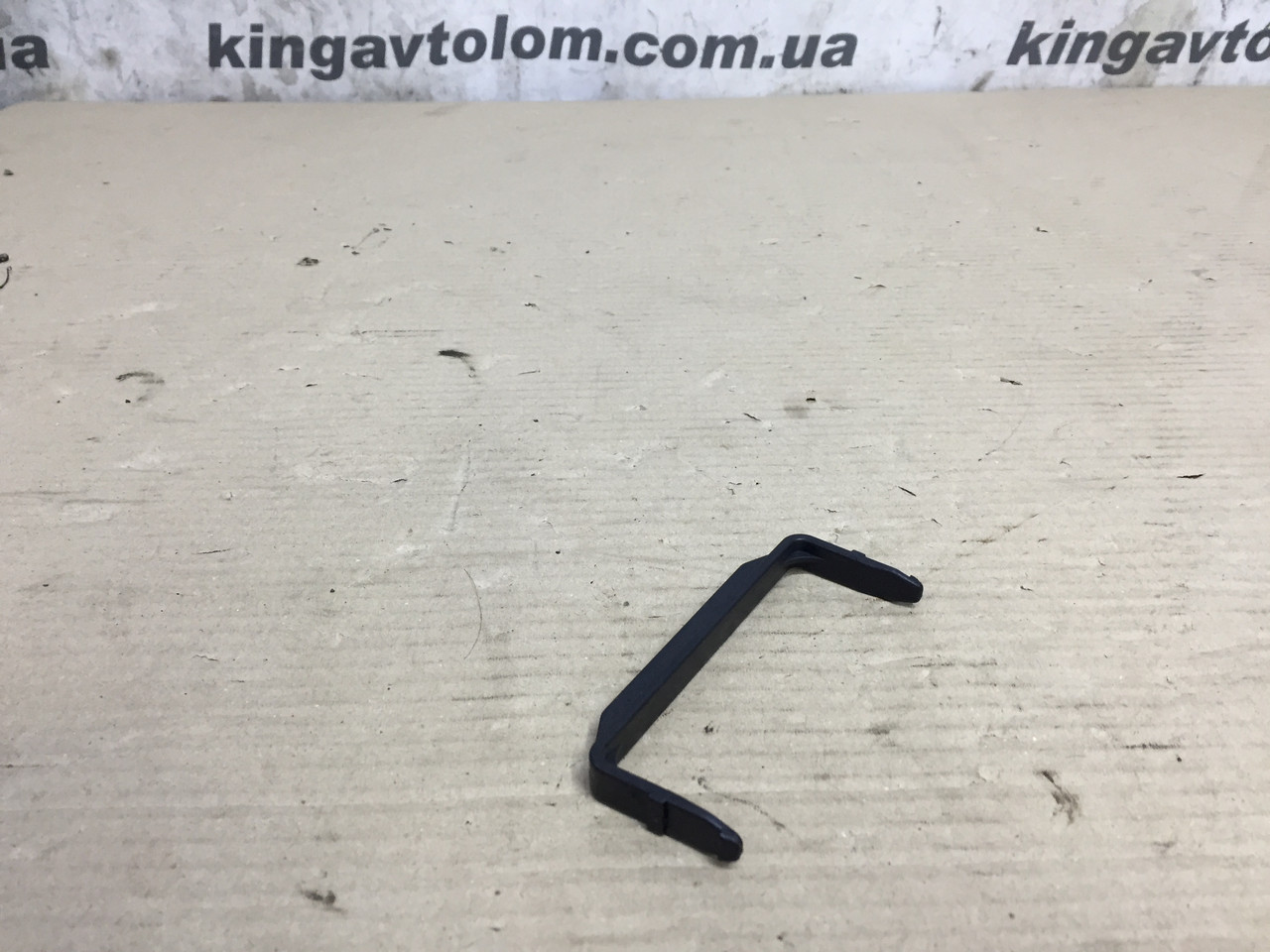 Кронштейн Audi A4 B8 8D0937083, фото 1