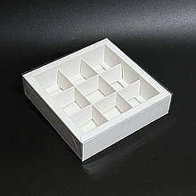 Коробка для 9 цукерок 120х120х35 мм (10 шт.) з прозорою кришкою (ВНУТРІШНІЙ РОЗМІР)