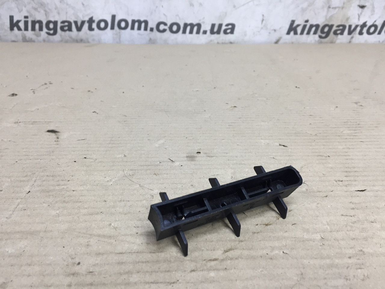 Заглушка Audi A4 B8 8K5827127AB, фото 1