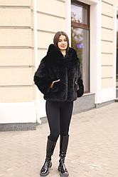 Жіноча чорна коротка зимова шубка з капюшоном зі штучного хутра