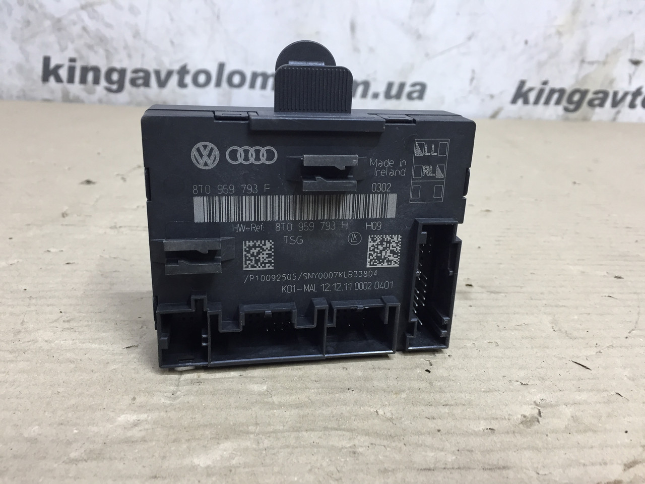 Блок управління дверкою Audi A4 B8 8T0959793F, фото 1