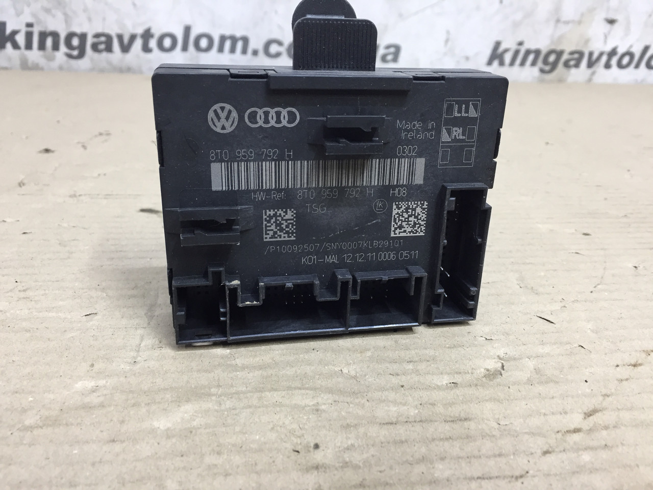 Блок управління дверкою Audi A4 B8 8T0959792H, фото 1