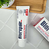 Зубна паста Biorepair Plus Sensitive Teeth Професійне позбавлення чутливості (без фтору), 75 мл
