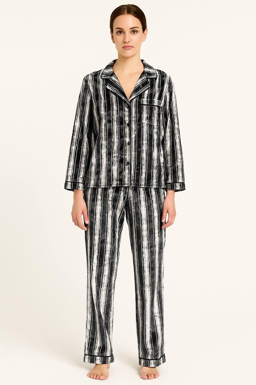 Велюрова піжама в смужку штани та сорочка 029.