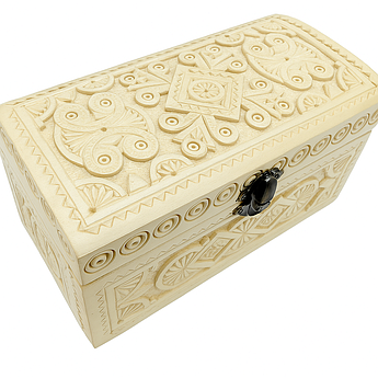Різьблена шкатулка з явіра 18.4×9.2×10.4 см | Дерев’яна скринька ручної роботи | Подарунок з Карпат
