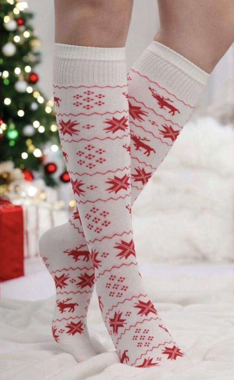 Жіночі зимові гольфи з оленями та сніжинками, гольфи по коліно новорічні 36-41, довгі білі носочки для фотосесії, фото 1