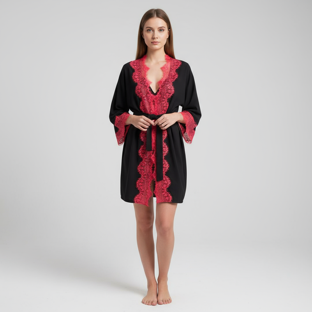 Чорний халат із мереживом