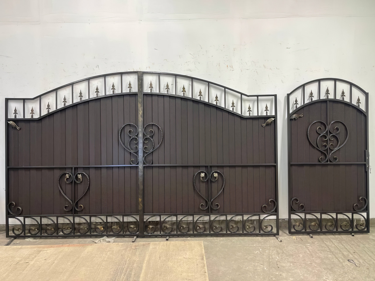 Ворота ковані з профнастилом і хвірткою Код: А-01228, фото 1