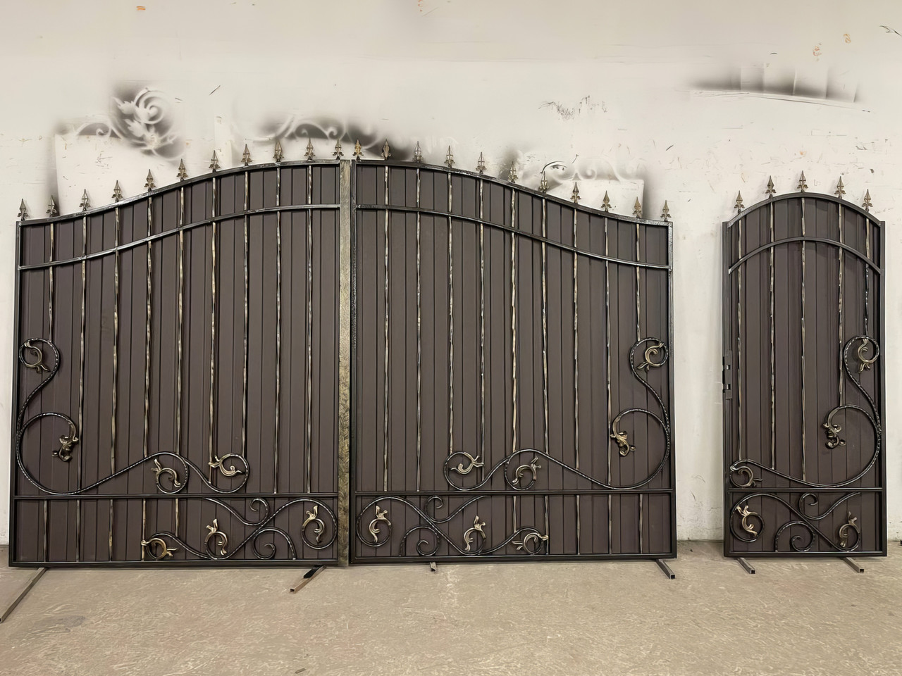 Ворота ковані з профнастилом і хвірткою Код: А-01249, фото 1