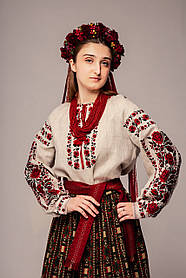 Традиційна жіноча вишиванка "Червона Рута"