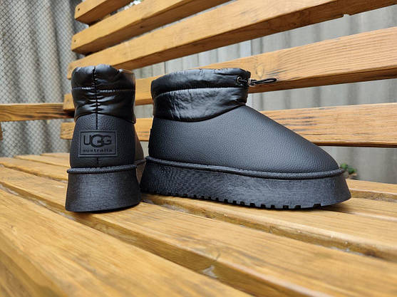 Уги ЧОРНІ UGG з манжетом дутим на затяжці на високій платформі зима теплі жіночі черевики, фото 3