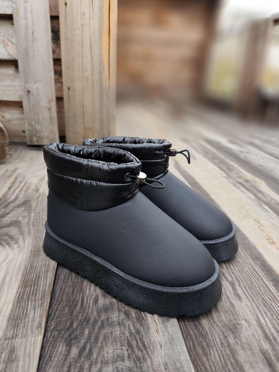 Уги BLACK UGG Чорні екошкіра короткі з дутим манжетом на високій підошві черевики теплі