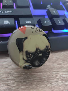 PopSocket с изображением мопса