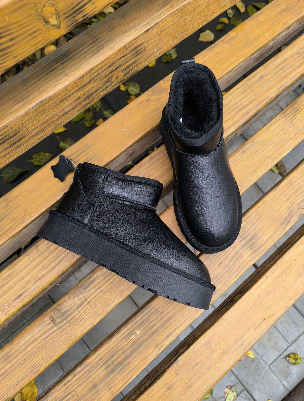 Угги Черные UGG мини короткие на высокой подошве кожаные с натуральной шерстью внутри