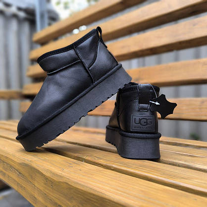 Угги Черные UGG мини короткие на высокой подошве кожаные с натуральной шерстью внутри, фото 3