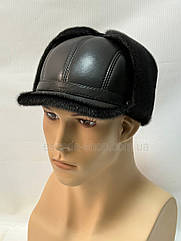 Чоловіча зимова шапка-вушанка з хутра нерпи з козирком "М'ячик"