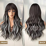 Перука шоколадна з чубчиком та білими пасмами легкі хвилі термоволокно 71 см, фото 4