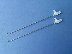 Голка (канюля) для промивання лакун мигдаликів.