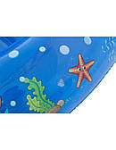 Надувний понтон для ігор дітей у воді.