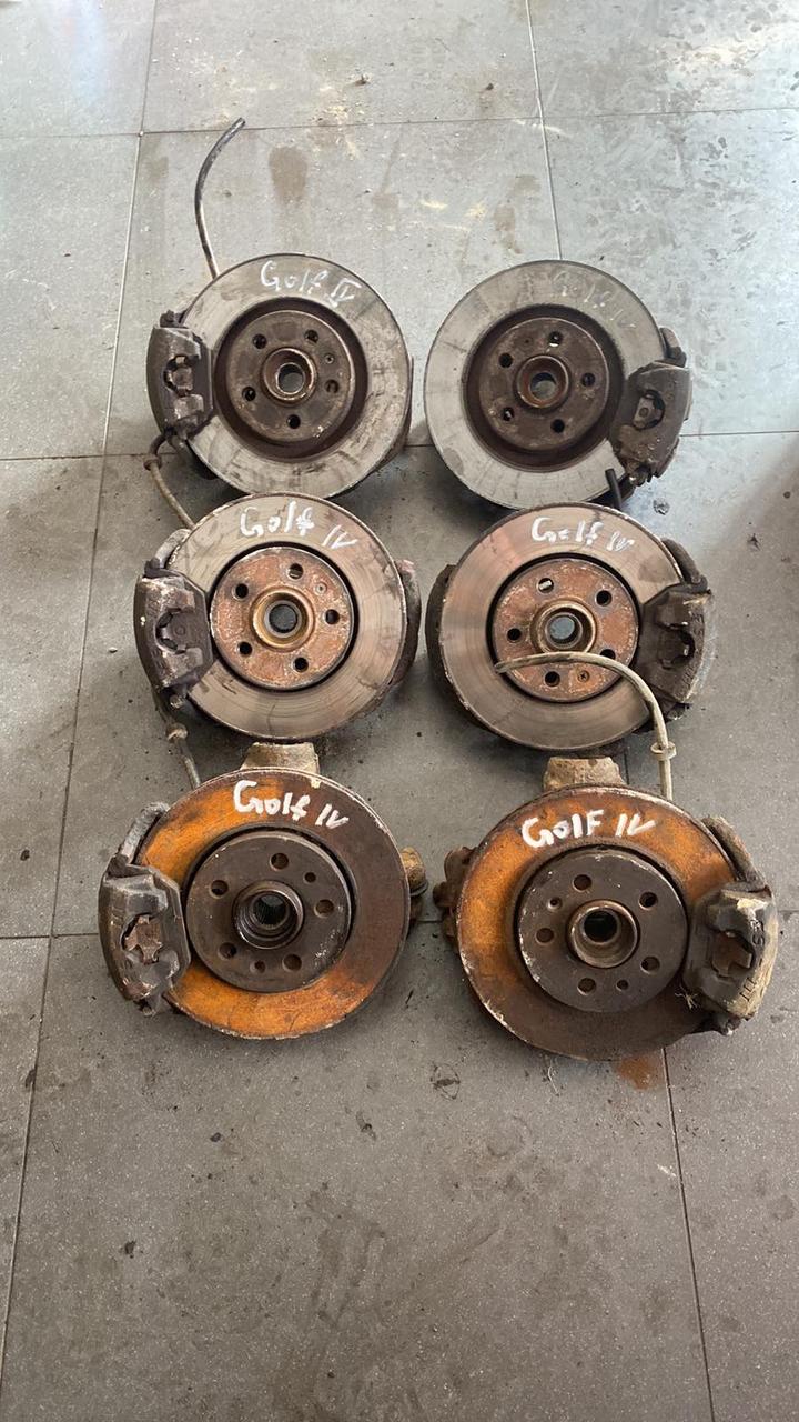 Вітаю зацікавлених на авто розборці Чемпіон !!!<br />
 Предметом оголошення є&nbsp;Супорт Передній Golf 4 Лівий Правий<br />
 Ціна вказана за 1шт<br />
 Фактичний стан на фото. Гарантія 14 днів на встановлення та перевірку<br />
 Висилаємо по всій Україні по передоплаті на транспортні витрати!<br />
 Наявність та асортимент на складі постійно змінюються.<br />
 Точні деталі уточняйте по телефону +380973363743 — фото 1