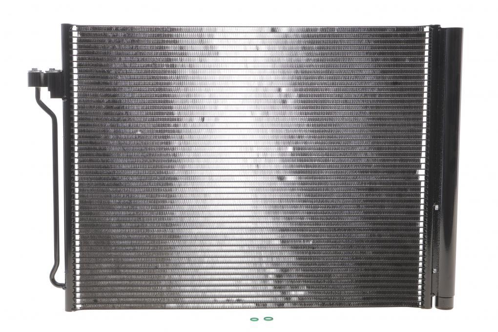 Радіатор кондиціонера BMW 5 (F10/F11)/7 (F01/F02/F03/F04) 09-18 NRF 350325 UA61, фото 1