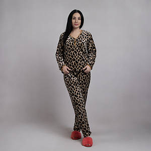 Жіноча махрова піжама "Темний Леопард-кнопка" р.52-64