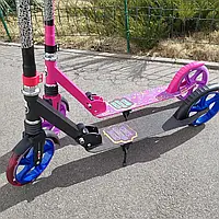 Дитячий самокат Amigo Sport з підсвічуваними колесами, регульована висота