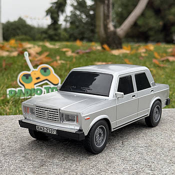 Машинка на радіокеруванні Жигулі серебриста | ВАЗ на пульті керування | Лада на радіокеруванні