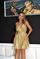 Жіноча сяйна сукня міні з відкритою спинкою