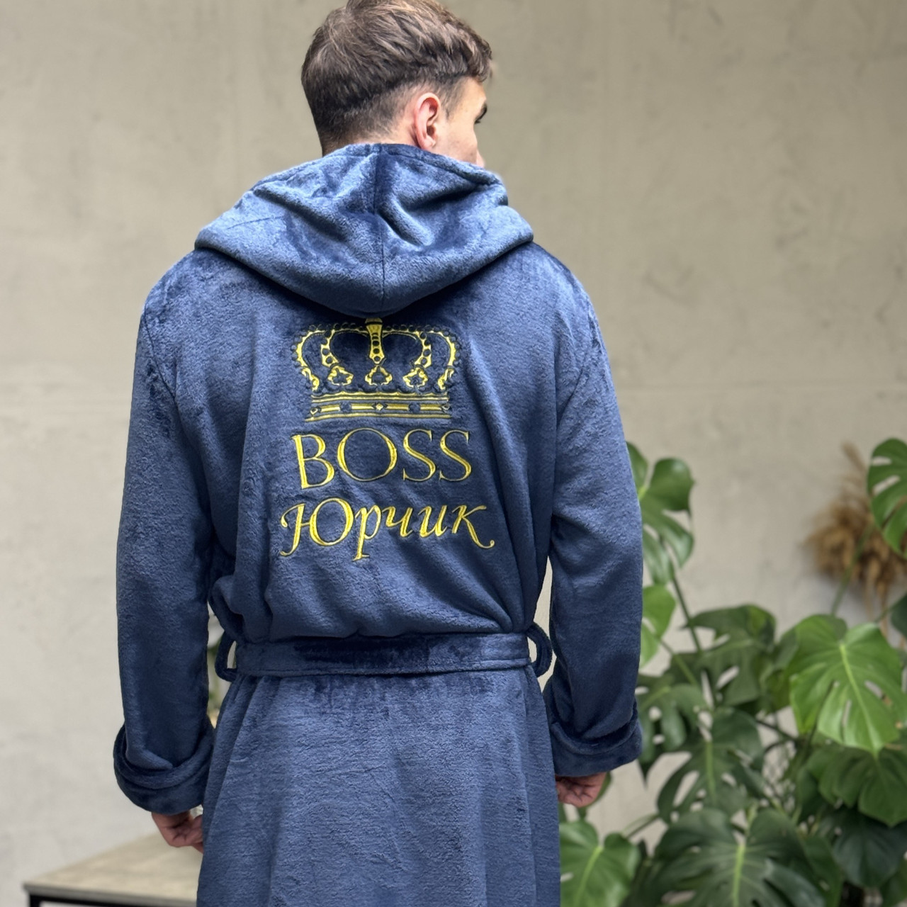 Банний чоловічий халат з індивідуальною вишивкою з капюшоном, колір синій