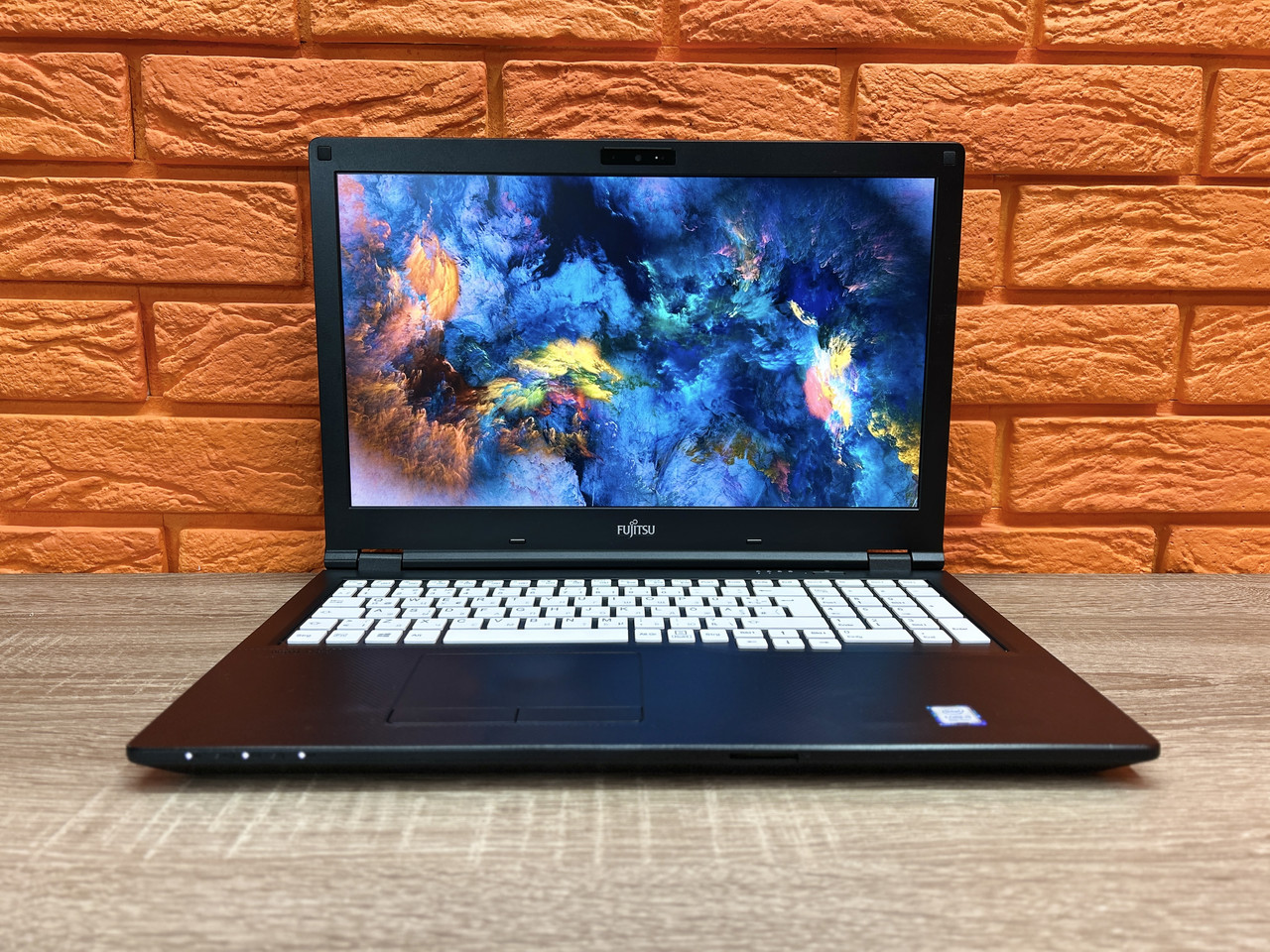 Ноутбук Fujitsu LifeBook E559, 15.6" FHD IPS, Intel Core i5-8265U 3.9GHz, DDR4 16ГБ, SSD 512ГБ, Win11 Pro