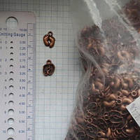 Метал. підвіска "Следи" мідь, 1270 шт. в уп.