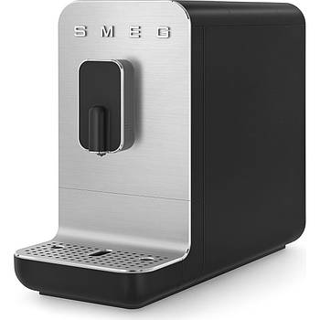 Кавомашина Smeg BCC11BLMEU