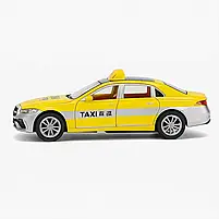 Машинка металева Автопром Mercedes-Benz E300L Taxi жовта 1:32 — інерційна модель зі звуком і світлом, арт. AP74240, фото 3
