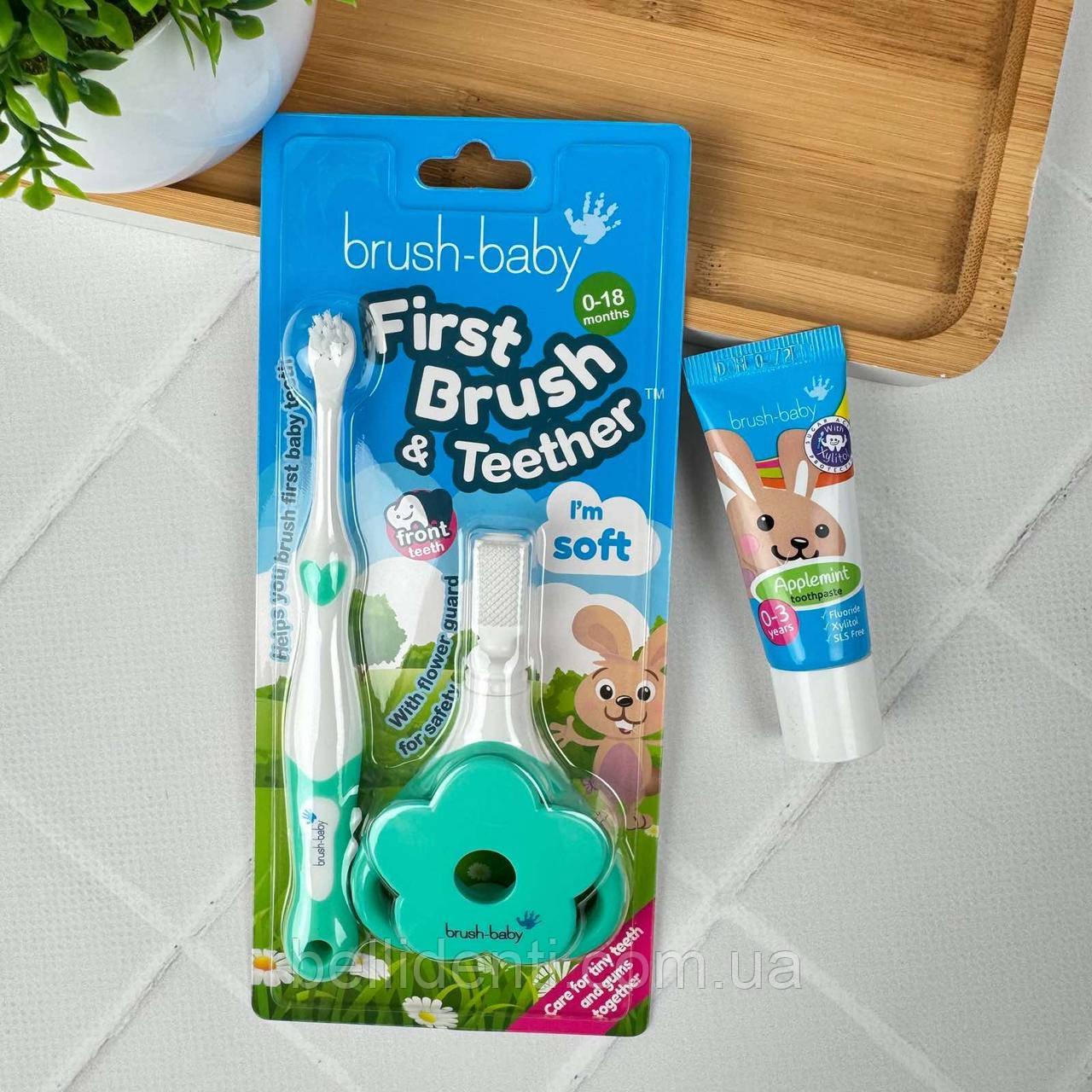 Набір для новонароджених Brush-Baby FirstBrush (від 0 до 18 місяців), паста 12 мл