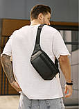 Стильна чорна чоловіча сумка - бананка через плече, напоясная, наплічна, крос-боді еко-шкіра (кожзам), фото 9