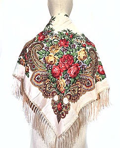 Хустка народна українська із квітами з бахромою Марина молочна