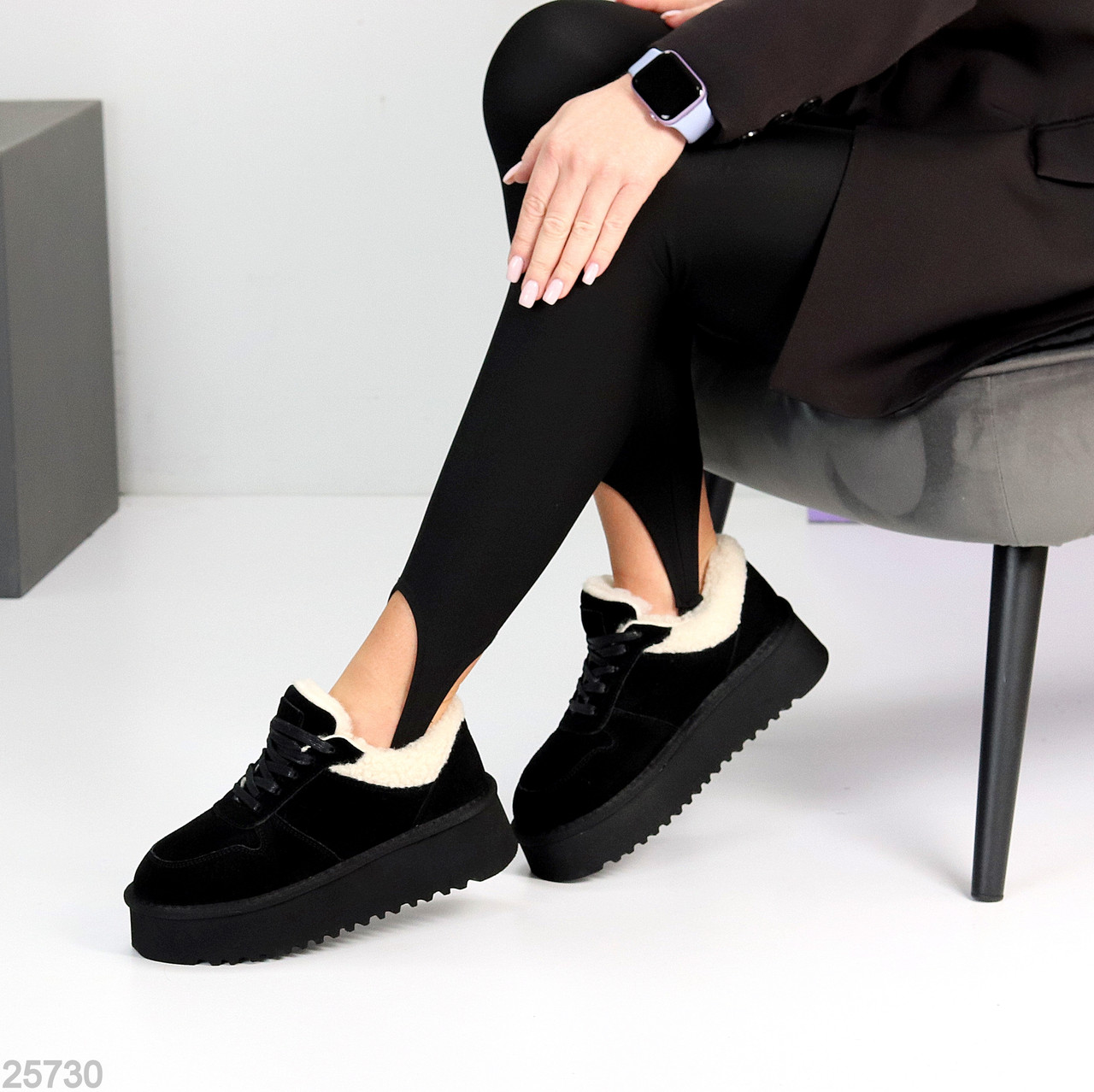 Чорні кросівки уггі натуральна замша + бежеве хутро Тедді, фото 1