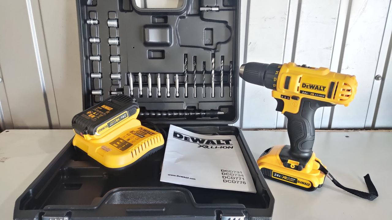 

Аккумуляторный шуруповерт DeWALT DCD771 (24V, 5AH) с набором инструментов Деволт