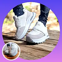 Жіночі білі зимові кросівки з бежевими вставками хутром тедді на липучці теплі