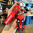 Брелок Marvel Deadpool — червоний кулон 7×3 см для ключів, сумки чи авто