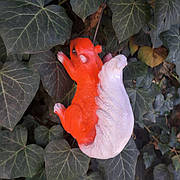 Садові фігури білки