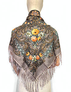 Хустка народна українська із квітами з бахромою Марина капучино