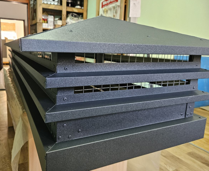 Вальмова накривка (дашок) із двома жалюзі на вентиляційні канали, фото 1