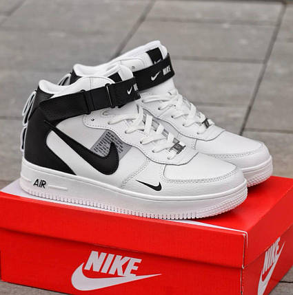 Чоловічі зимові кросівки Nike Air Force 1 LV8 High White black Winter Fur Найк Форс ЛВ8 білі чорні високі шкіра хутро, фото 1