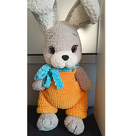 В'язаний зайчик
