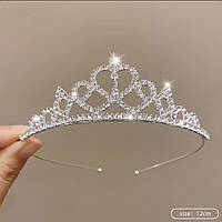 Корона з перлами і камінням