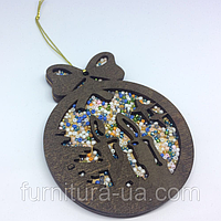 Дерев'яні новорічні іграшки з дерева та бісеру.