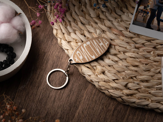 Брелок дерев'яний. ХРИСТИНА. 60х30мм