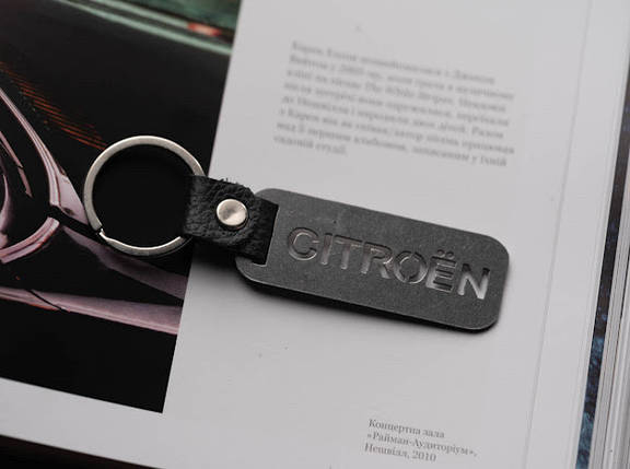 Брелок металевий. CITROEN. 10х2,5см, фото 1